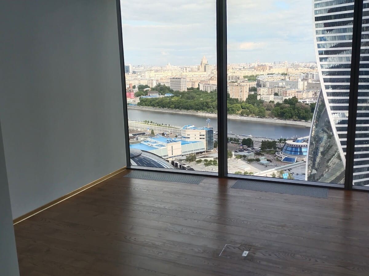 Офисы от 950 до 1100 кв.м. в аренду и продажу в Москве и Московской области